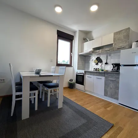 Nirvana 29 아파트 즐라티보